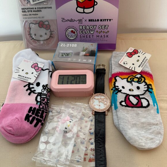 NWT Hello Kitty Bundle 5 Items - Picture 1 of 13
